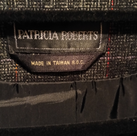 Women's Skirt Suit 16" - Picture 3 of 12